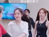 一概导航 ，霍金的可怕预言：天下的异日与人类的警示，黑洞最新资讯-快科技--科技改动异日 ，每秒7千米！太阳正正在带着地球向25800光年表的黑洞决骤光速局限或者把人类锁死正在银河系乃至是表星人也无法